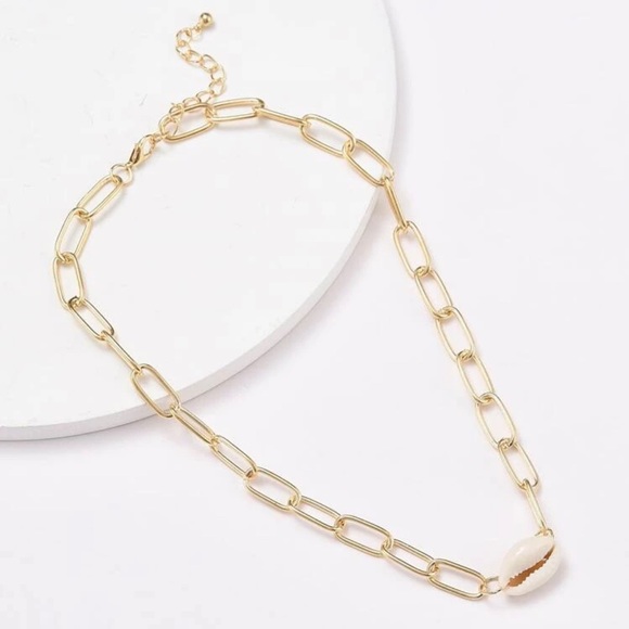 3/$30 💛 Conch Chain Choker - Picture 4 of 7
